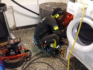 avloppsrensning med högtrycksspolning